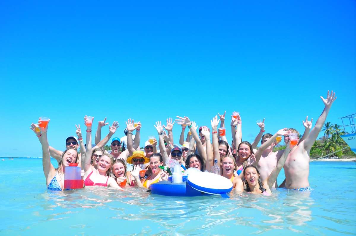 Party Boat Punta Cana - La Fiesta en el Mar