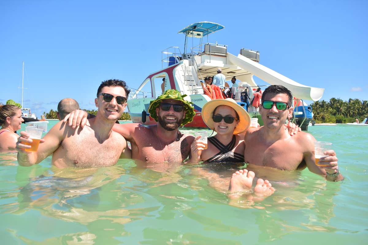 Party Boat Punta Cana - La Fiesta en el Mar