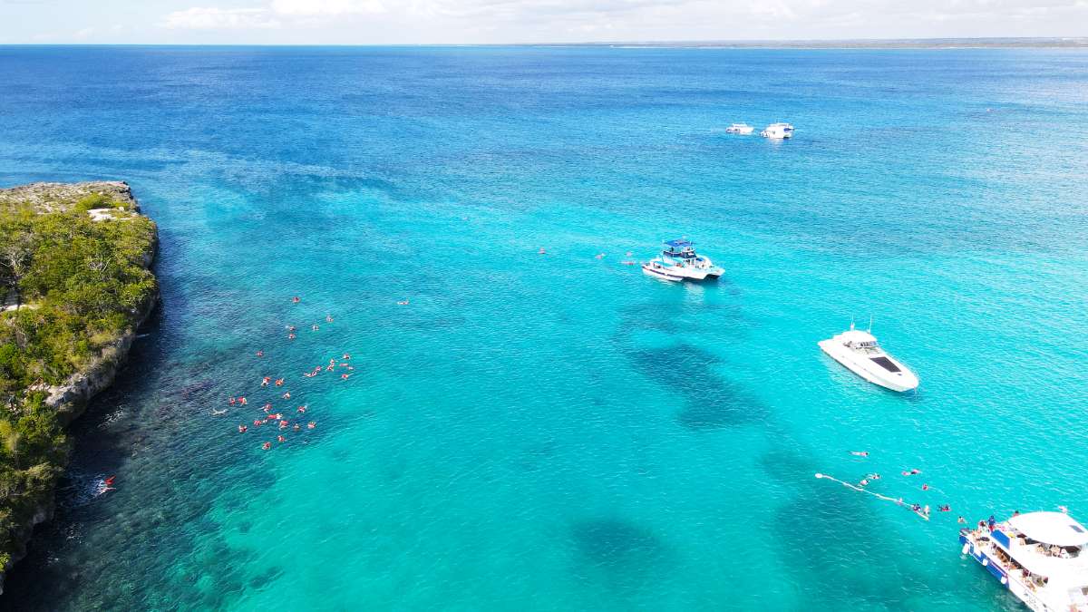 Isla Catalina - Snorkeling y Playa Virgen